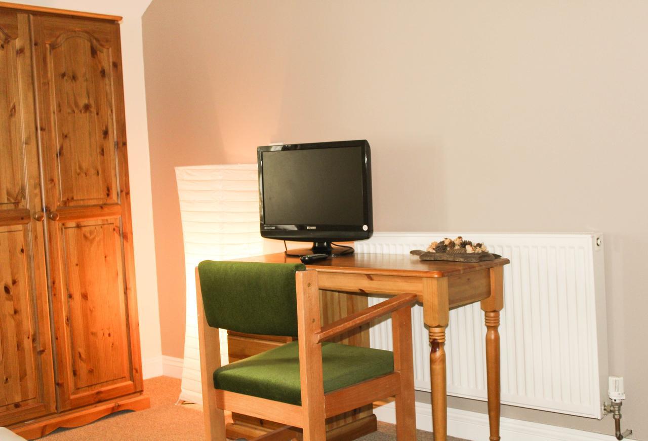 The Duke Of Edinburgh Inn Newgale Szoba fotó